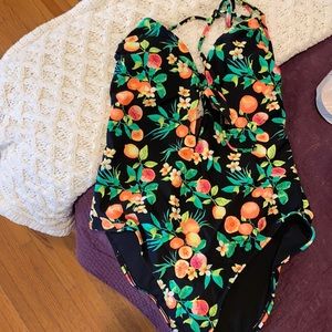 Target Xhilaration Citrus Black Swimsuit XL